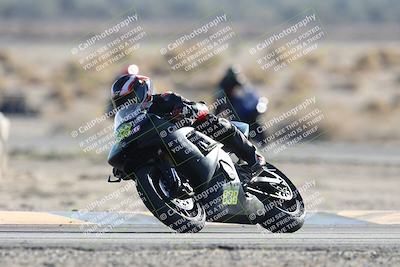 media/Dec-07-2025-CVMA (Sun) [[3e7d2de5dc]]/Race 12- Formula 40 MW and LW/